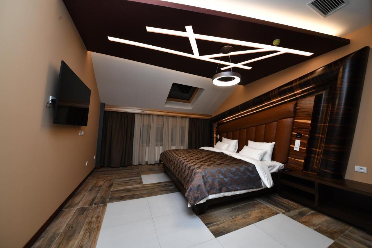 Hotel Havana Лозница Экстерьер фото