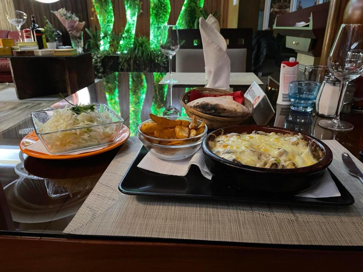Hotel Havana Лозница Экстерьер фото