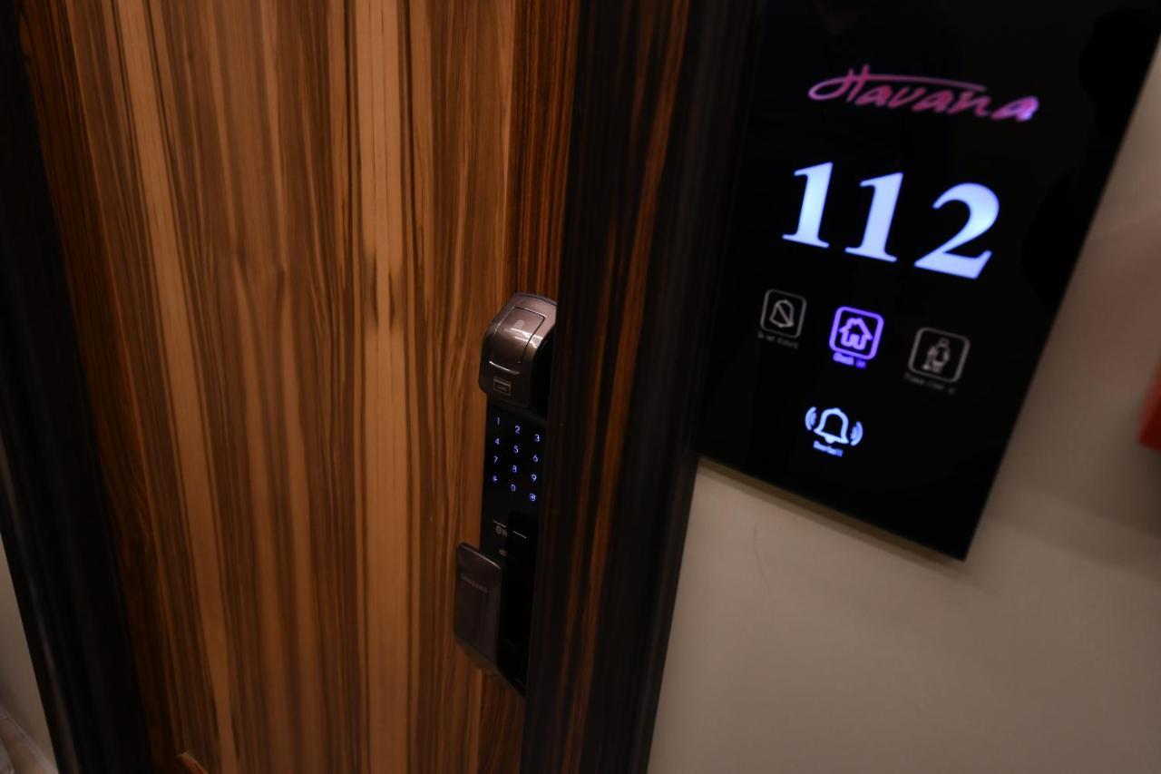 Hotel Havana Лозница Экстерьер фото