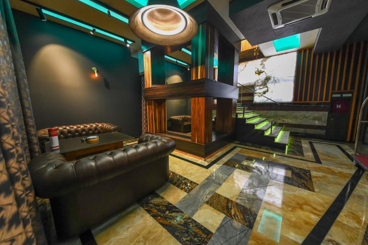 Hotel Havana Лозница Экстерьер фото