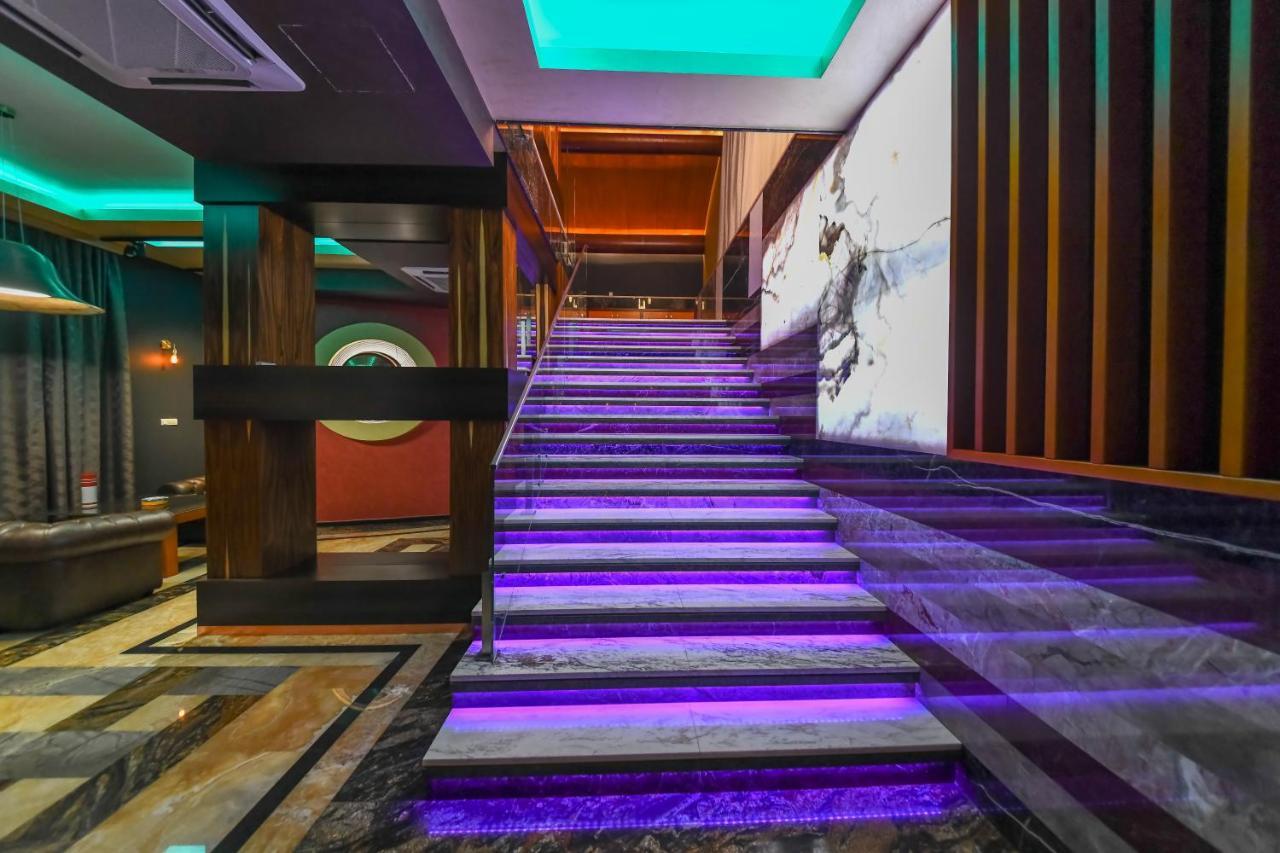 Hotel Havana Лозница Экстерьер фото