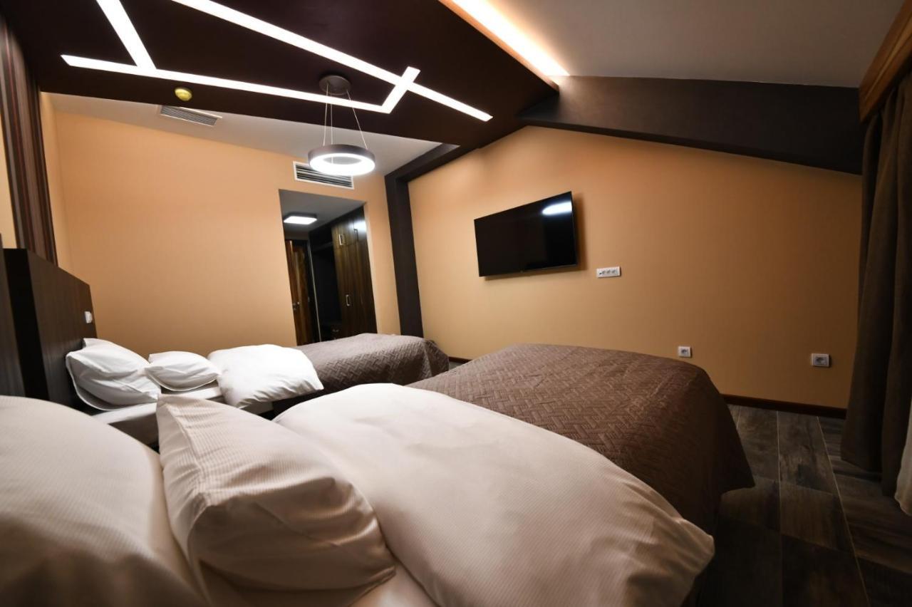 Hotel Havana Лозница Экстерьер фото