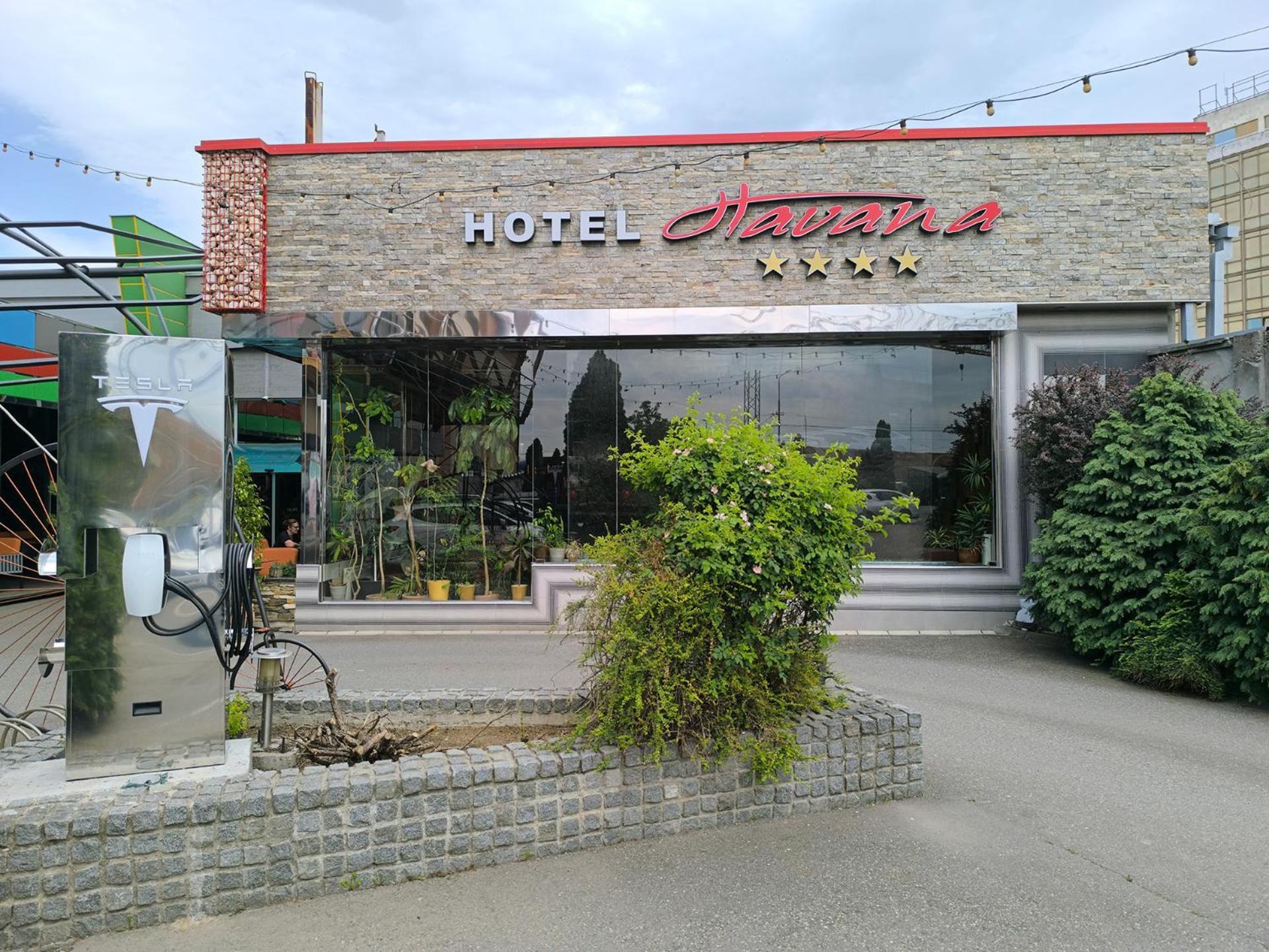Hotel Havana Лозница Экстерьер фото